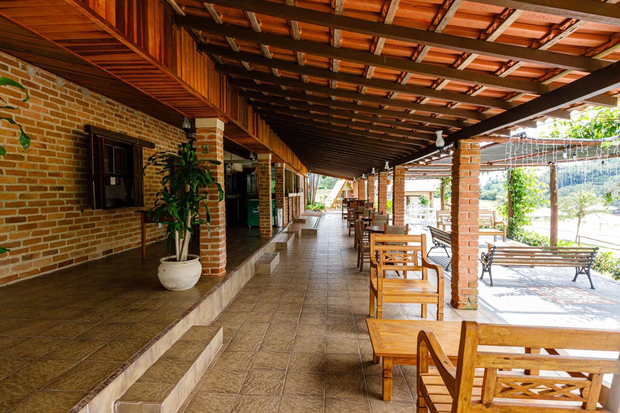 Filimahalo Hotel Serra Negra  Exteriör bild